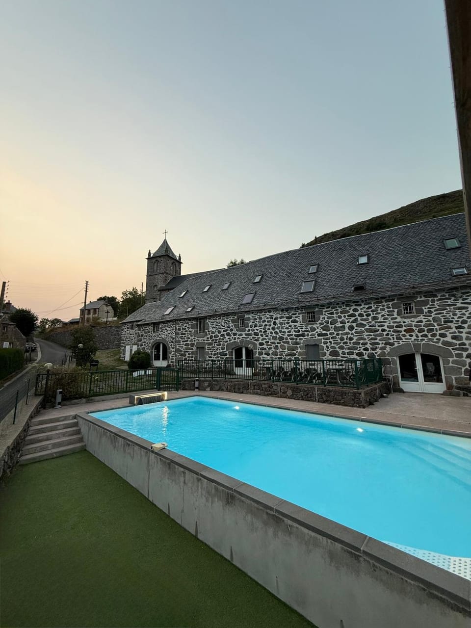 Swimming pool
