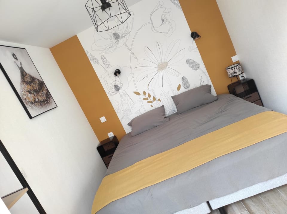 Living room, Bedroom