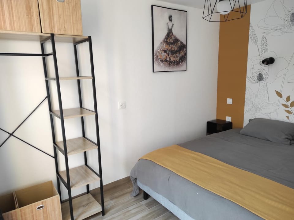 Property building, Living room, Bedroom
