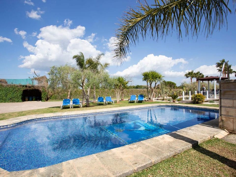 Holiday Home Finca mit Tennisplatz und Schwimmbad by Interhome House in Pla de Mallorca