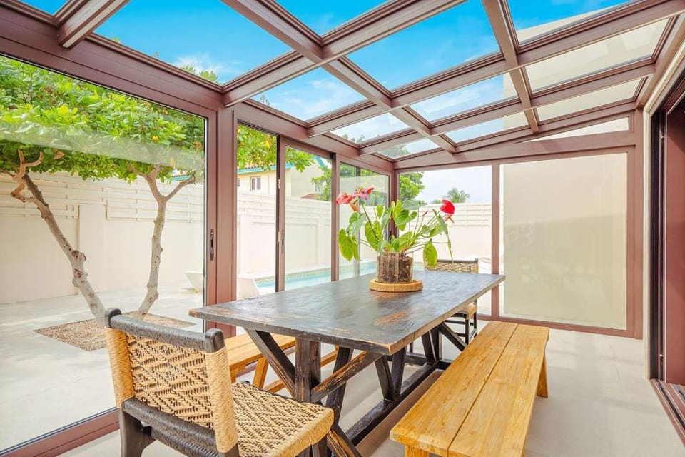 New Lux Villa DanzaPoolYogaBBQWalk>Eagle Beach Villa in Noord