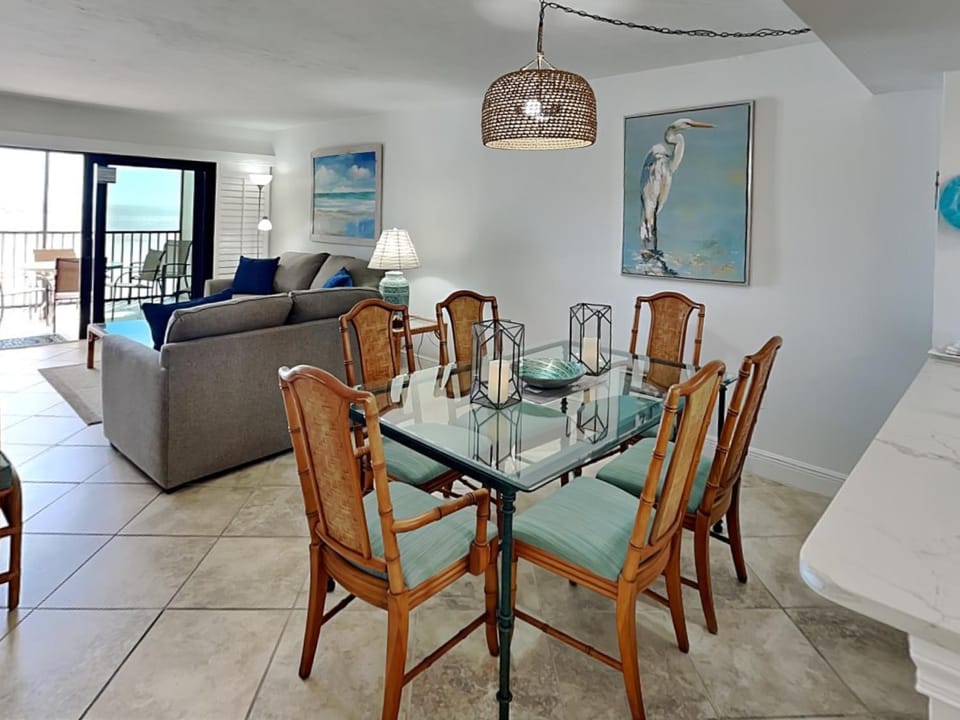 Balcony/Terrace, Living room, Dining area, furniture