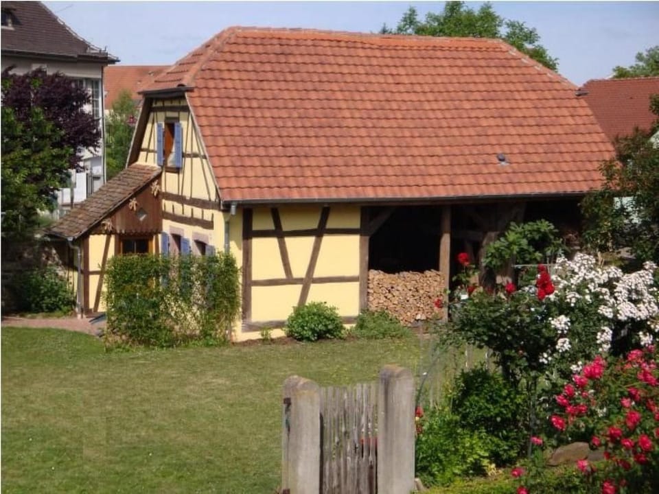 Holiday Home Gite Sonneblüem un Pfefferminz by Interhome House in Colmar