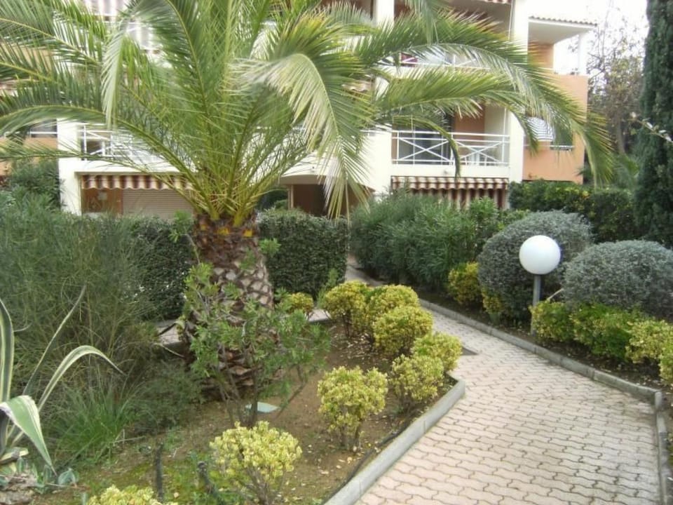 Apartment Aufenthalt im Golf von Saint-Tropez by Interhome Apartment in Gassin