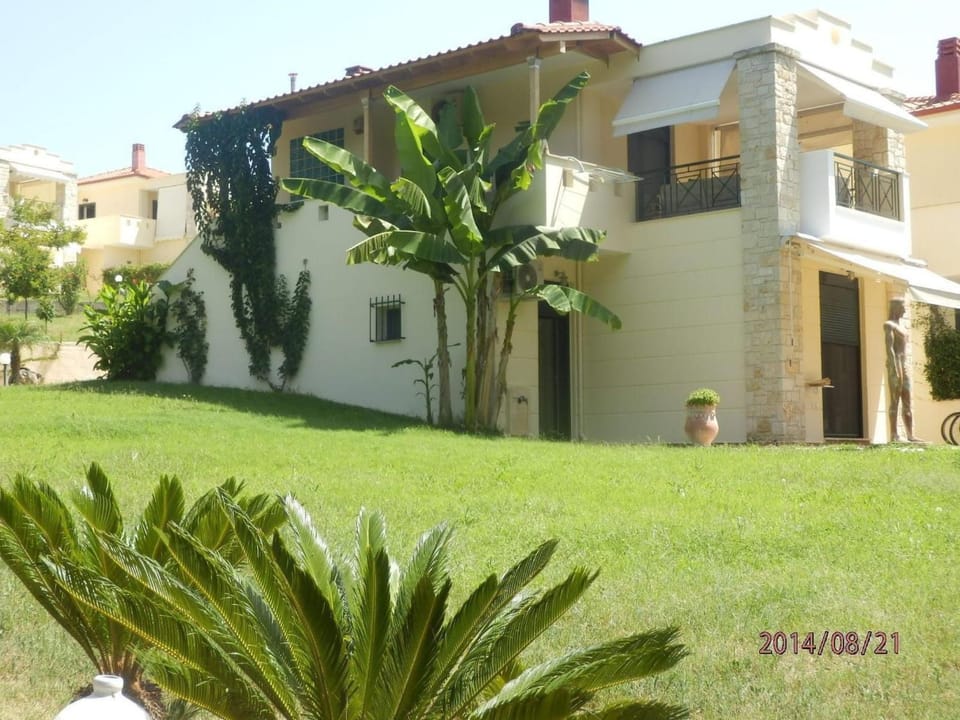 Holiday Home Villa Chris by Interhome House in Halkidiki