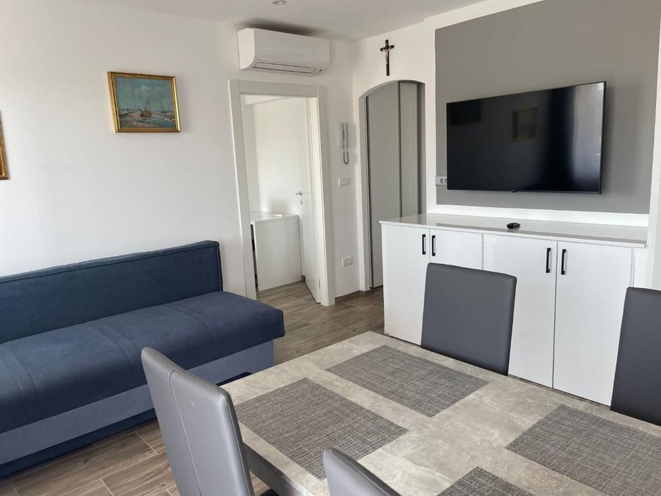 Apartment in Fažana mit Terrasse und Garten by Interhome Apartment in Fažana