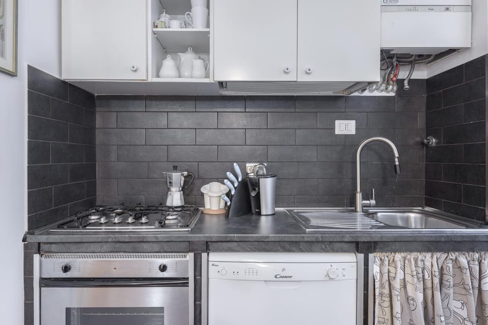 Kitchen or kitchenette, Decorative detail, Communal kitchen