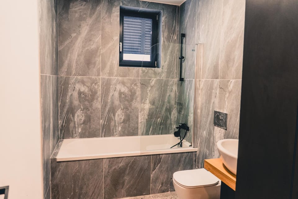 Toilet, Bathroom, Bath
