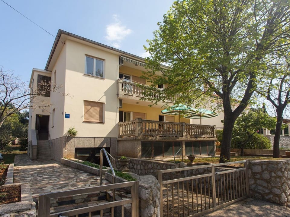 Apartment Appartement Apartman Ester mit Terrasse by Interhome Apartment in Primorje-Gorski Kotar County