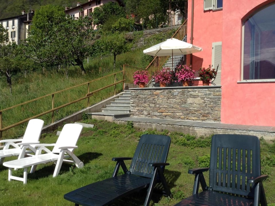 Apartment mit Terrasse und tollem See- und Bergblick by Interhome Apartment in Province of Lecco