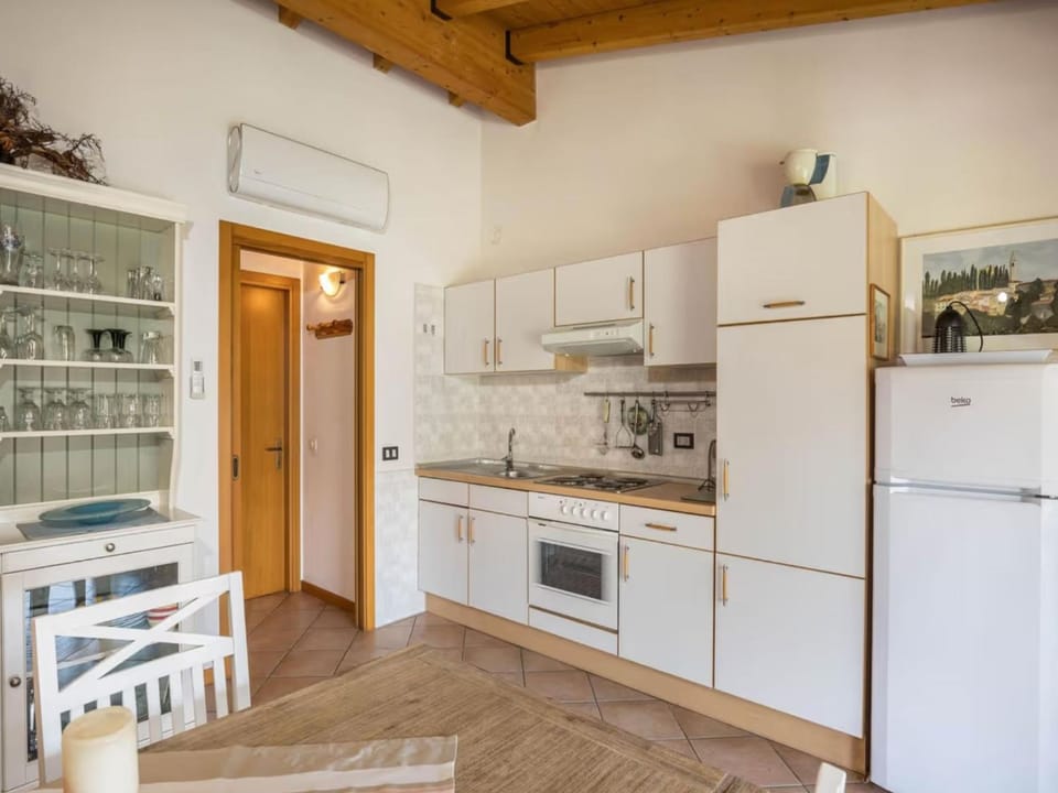 Apartment Gardasee Colá-Lazise by Interhome Apartment in Colà
