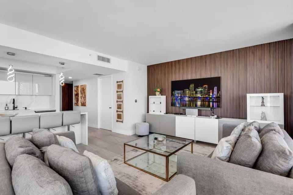 Apartment Brickell Point Apartment in Hallandale Beach