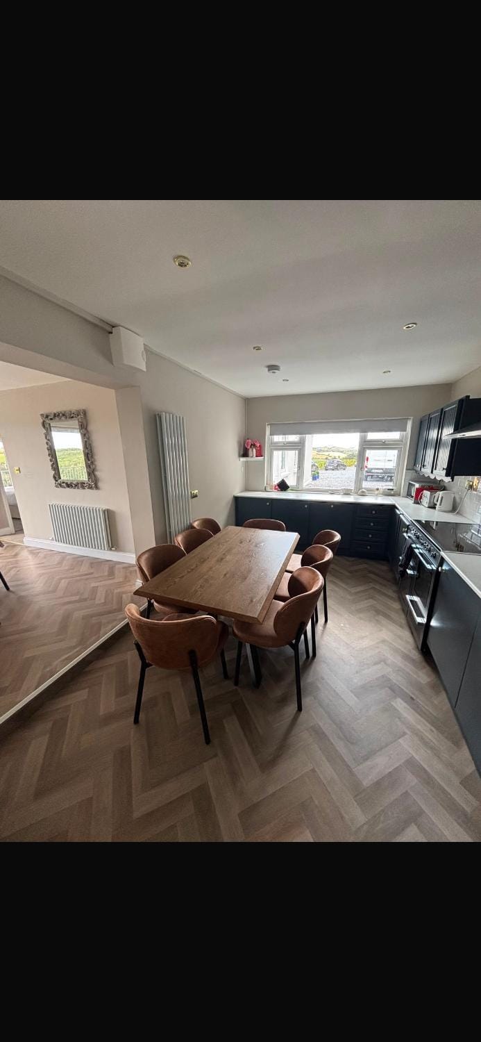 The Waterfront House in Kinsale, hosted by Exquisite Holiday Homes sleeps 19 Villa in County Cork