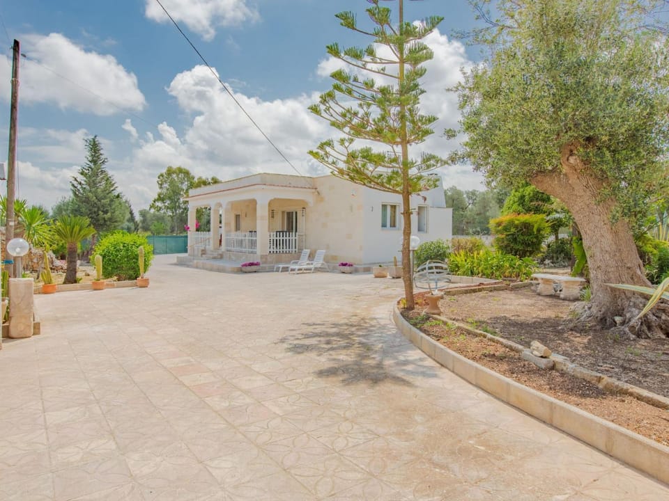 Holiday Home Villa Vera by Interhome House in Province of Taranto