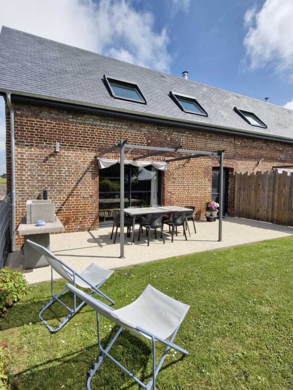 Patio, Garden view, sunbed