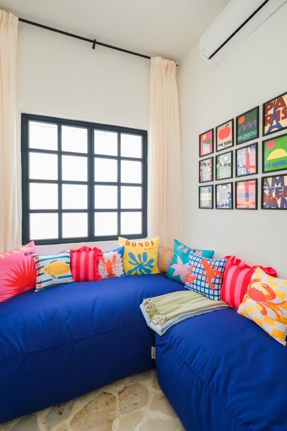 Iconic 3BR Villa with GWK view, Pool, Firepit, 700 m2 Villa in Kuta Selatan