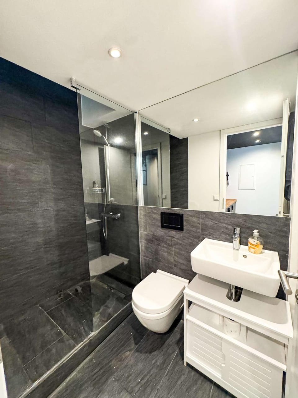 Shower, Toilet, Bathroom