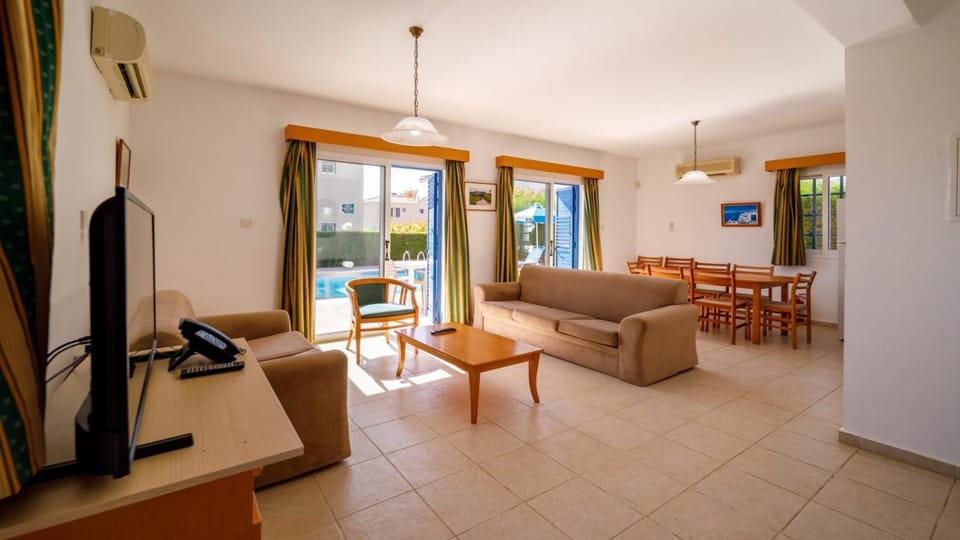 Villa Kalliopi by Villa Select Villa in Peyia