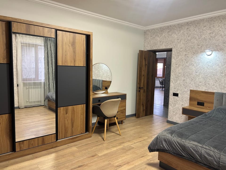 Bed, Bedroom, wardrobe