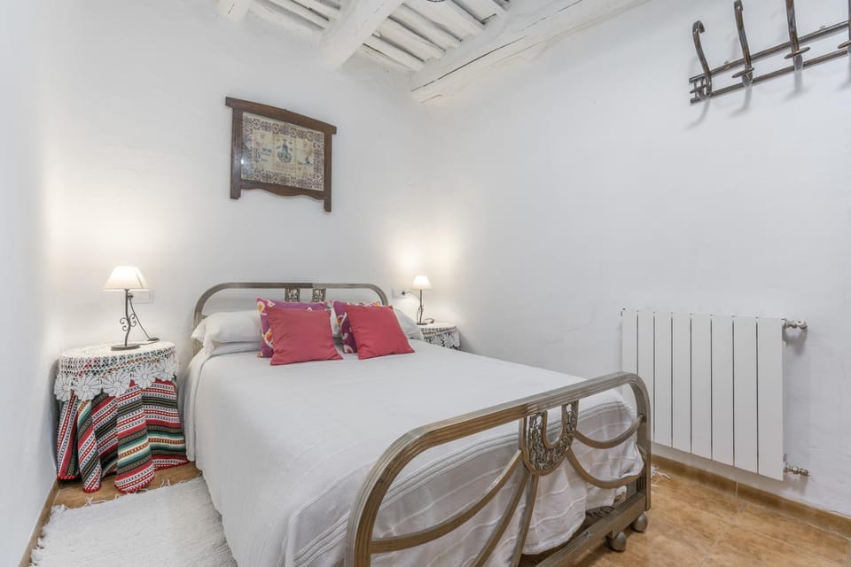 Property building, Living room, Bedroom