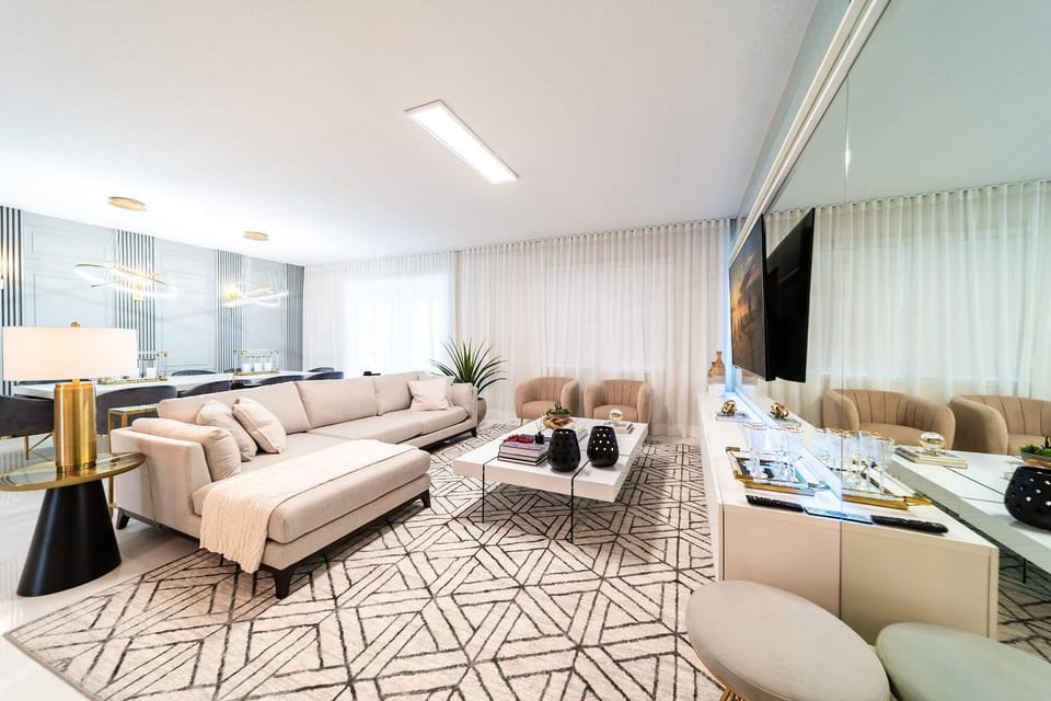 Communal lounge/ TV room, Living room