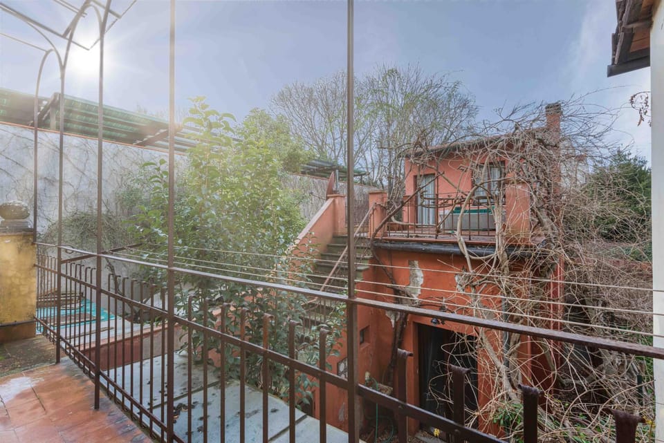 Eleganza Antica by MMega Apartment in Florence