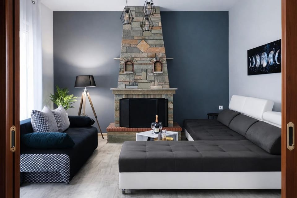 TV and multimedia, Living room, Seating area