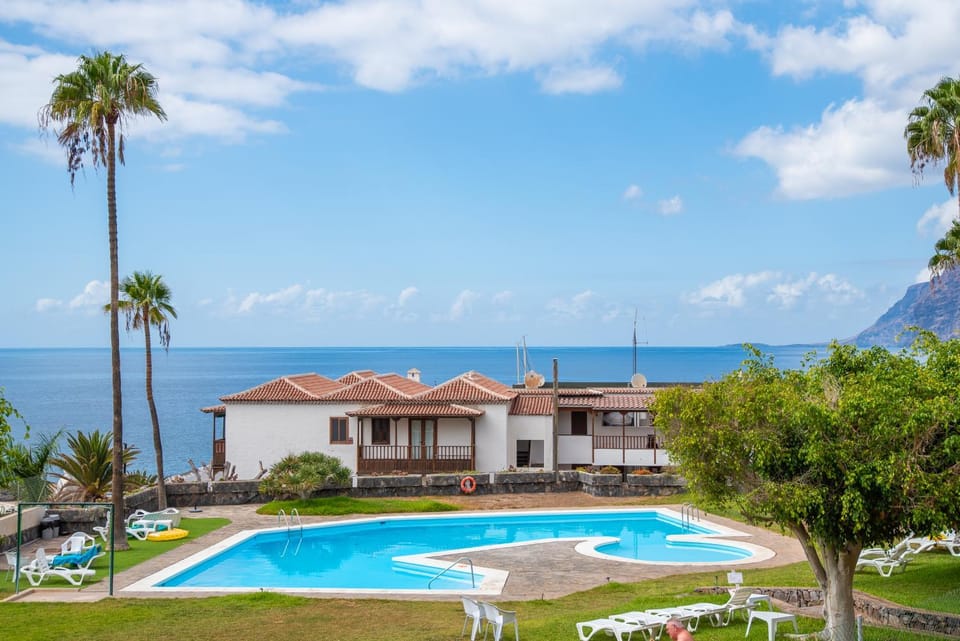 Day, Natural landscape, Mountain view, Pool view, Sea view, Swimming pool, Swimming pool, sunbed