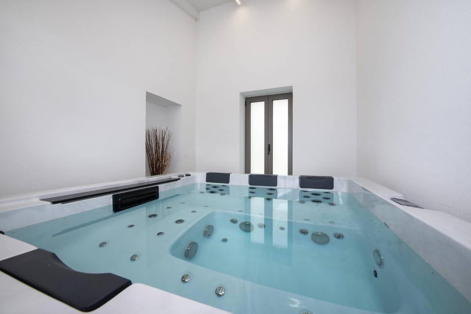 Hot Tub, Other