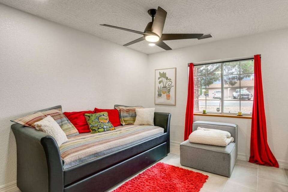 Bedroom, children