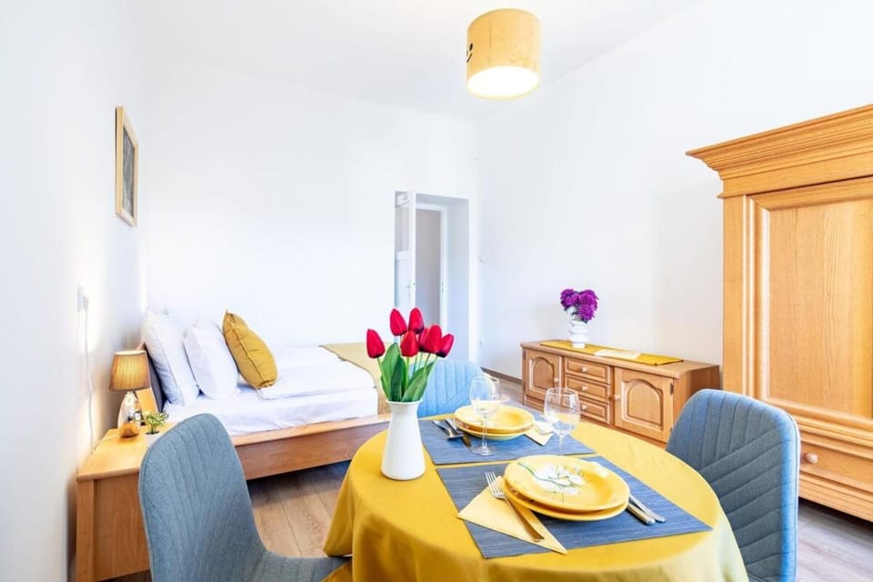 Central - Sunny - Cute Apartment in Budapest