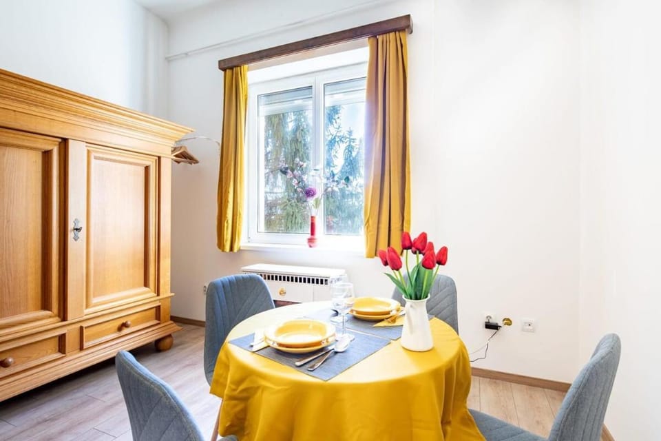 Central - Sunny - Cute Apartment in Budapest