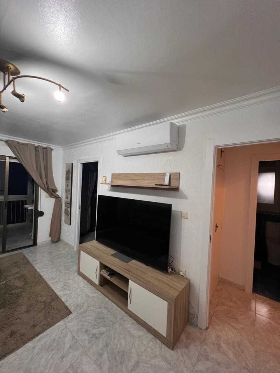First line, highest floor and city center! Apartment in Calp