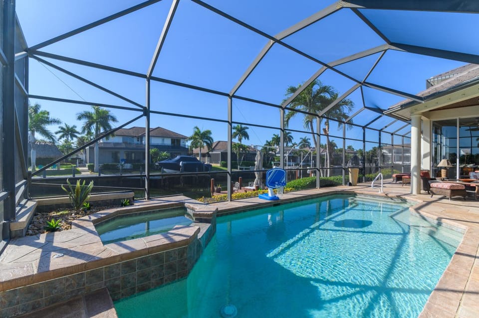 Waterfront 4 Bed | Pool, Spa, Southern Sun House in Marco Island