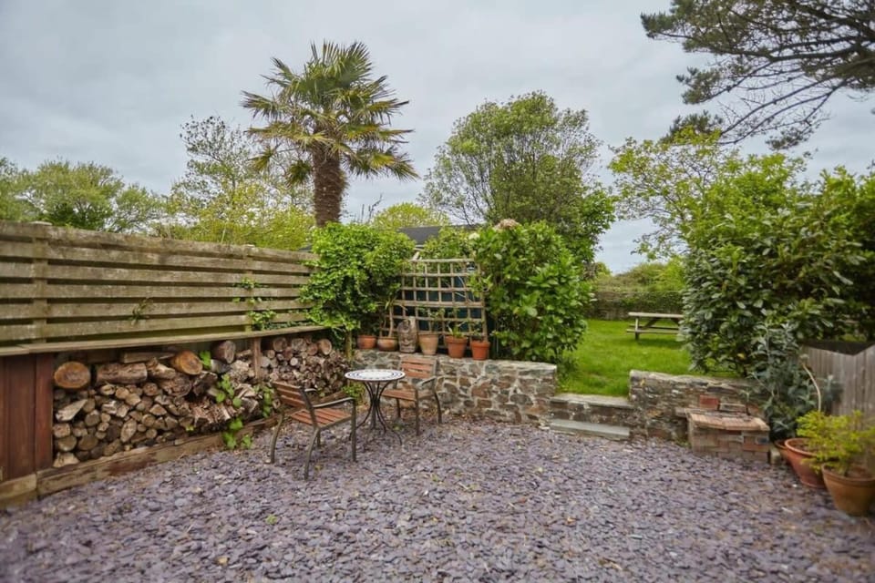 Cornish Cottage St Agnes free parking and garden House in England