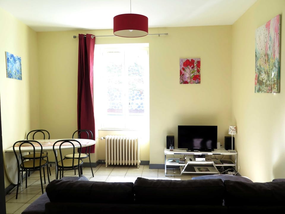TV and multimedia, Living room, Dining area