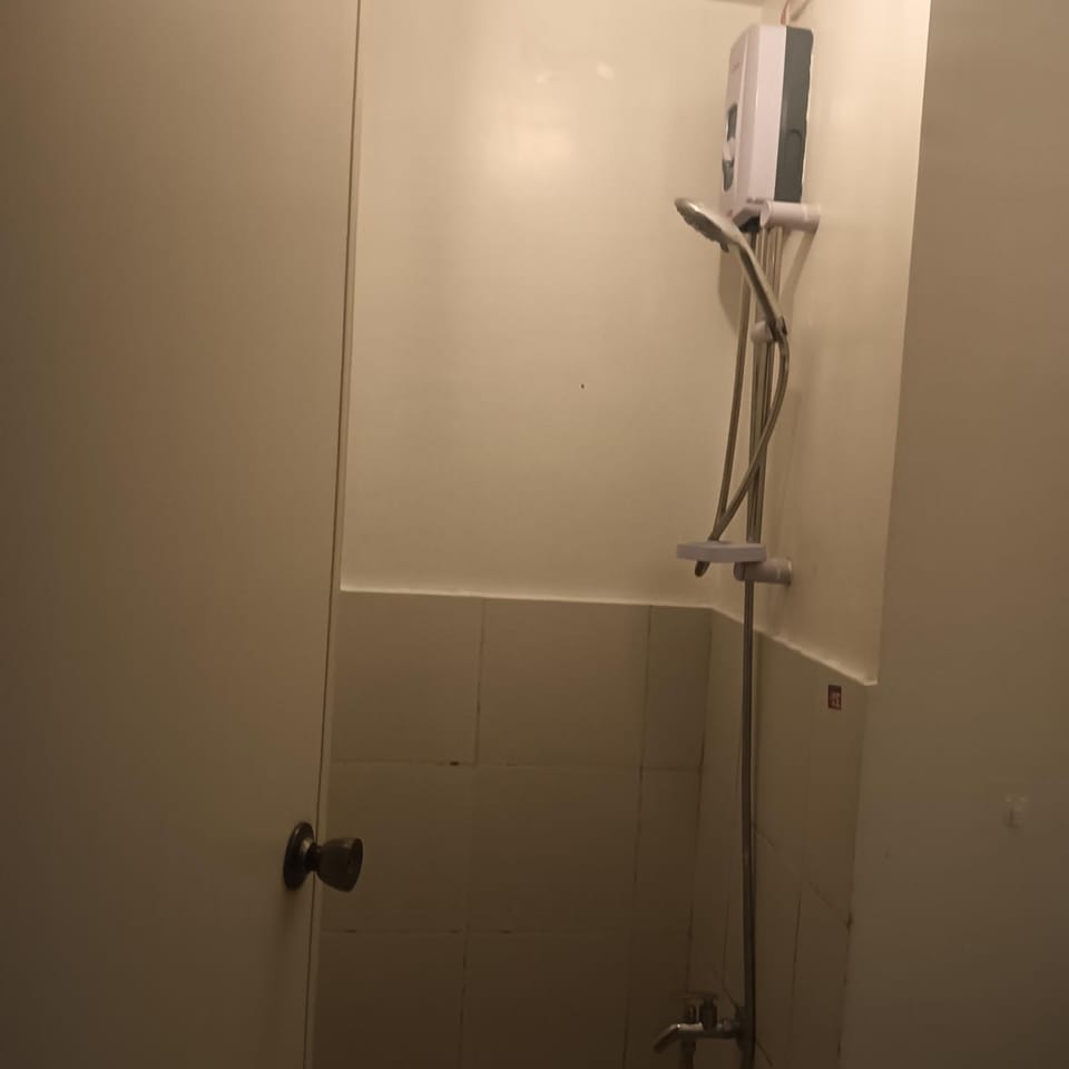 pierrecondotel Capsule hotel in Mandaluyong