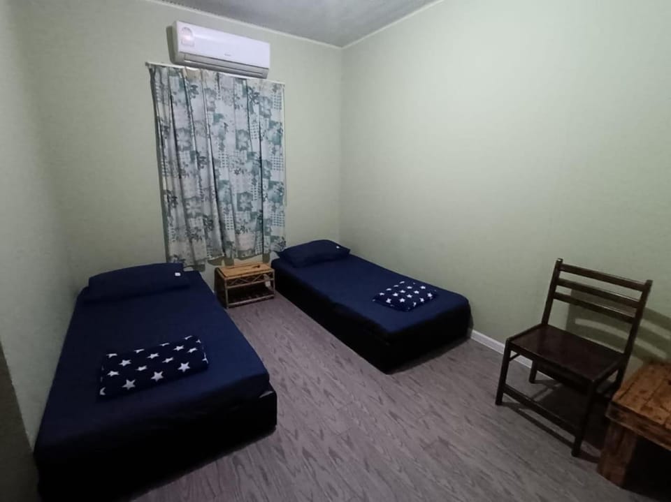 Kudat Beach House 4 Bed and Breakfast in Sabah