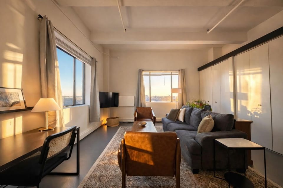 Westown Studio Apt Near Fiserv, Baird, and Theater District Apartment in Milwaukee