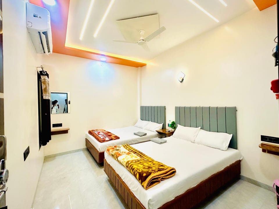 Shiv Guest house Bed and Breakfast in Maharashtra