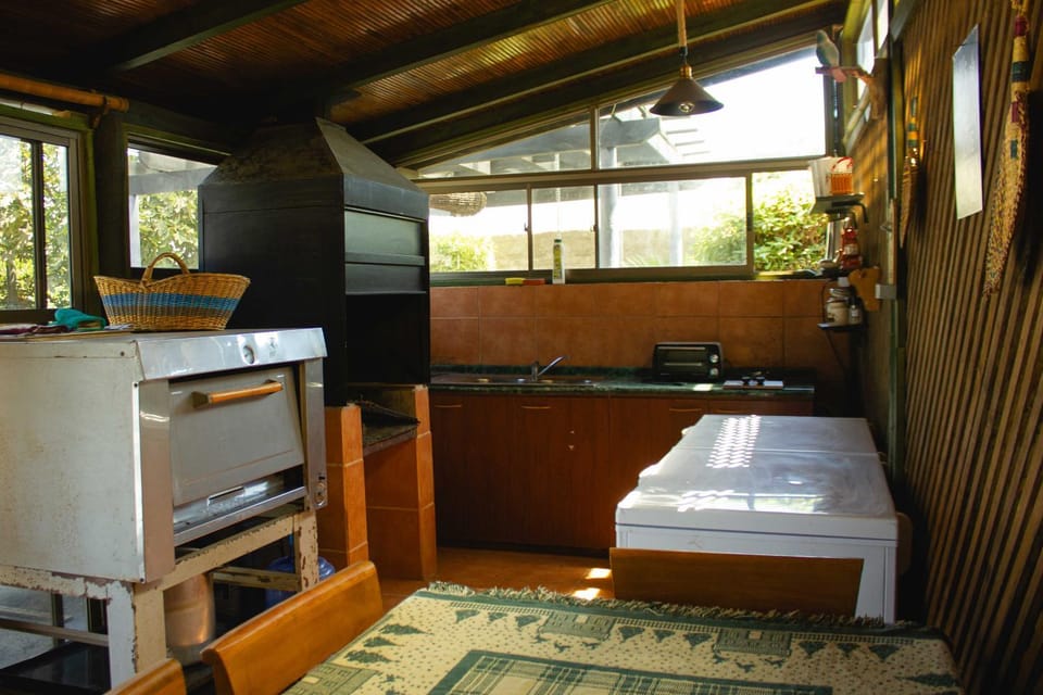 BBQ facilities, Kitchen or kitchenette
