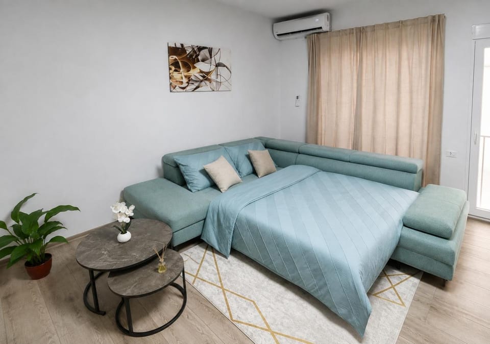 Communal lounge/ TV room, Bed