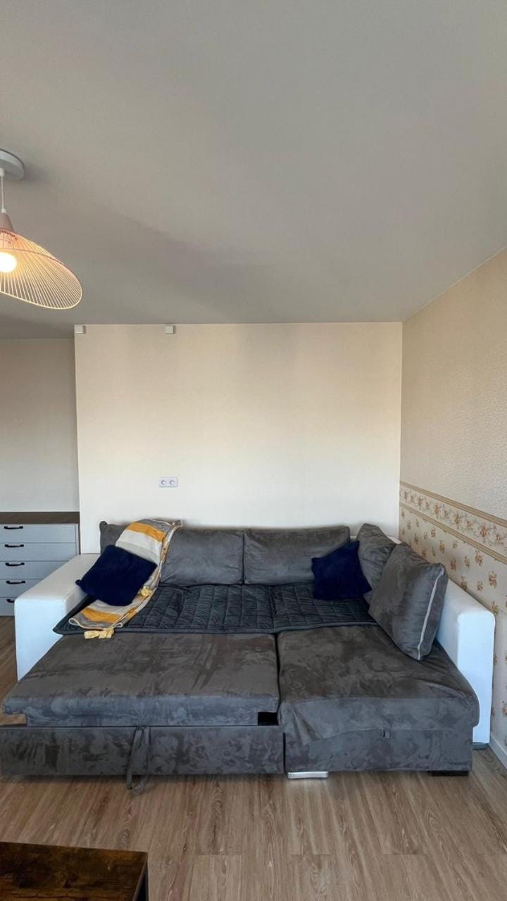 Cosy & lumineux - 2 balcons - Paris Expo Apartment in Issy-les-Moulineaux