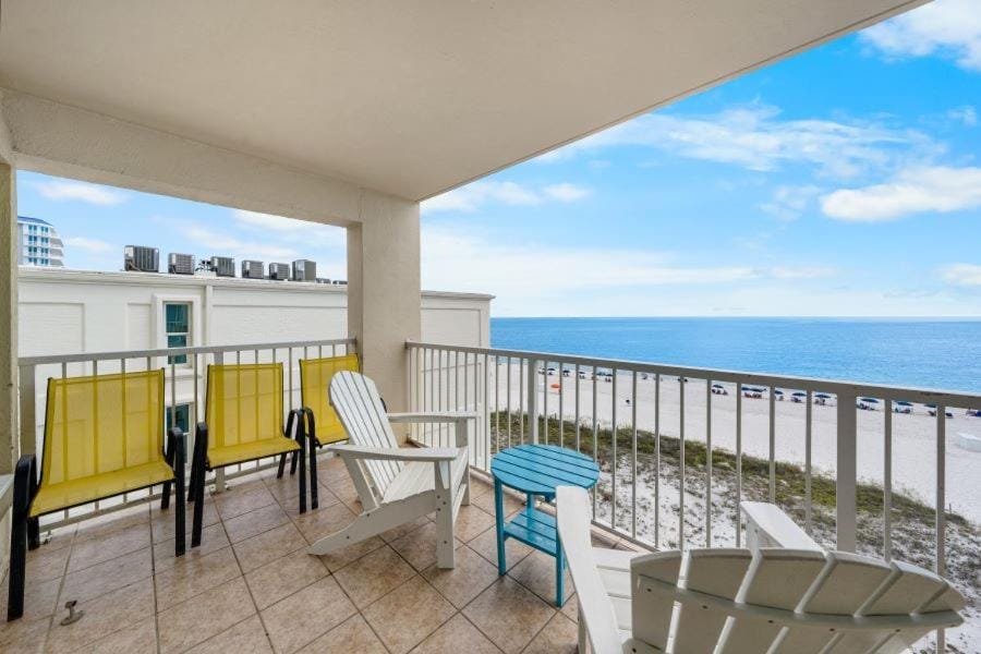 Boardwalk 581 by Youngs Suncoast Apartment in Gulf Shores