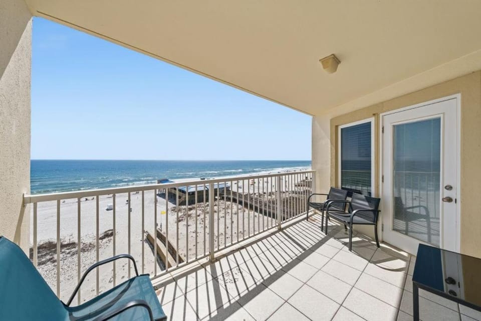 Boardwalk 583 by Youngs Suncoast Apartment in Gulf Shores