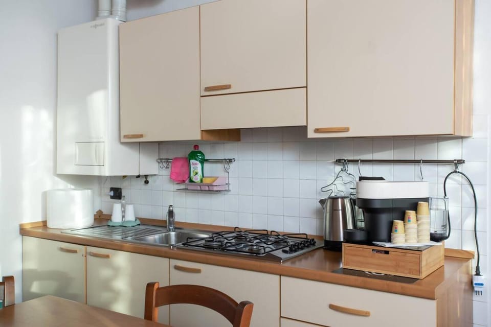 Coffee/tea facilities, Kitchen or kitchenette, minibar, pet friendly, stove