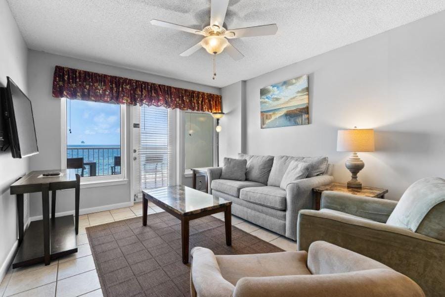 Boardwalk 685 by Youngs Suncoast Apartment in Gulf Shores
