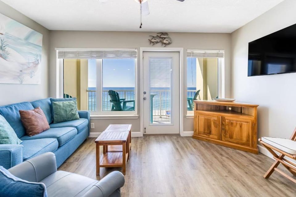Boardwalk 784 by Youngs Suncoast Apartment in Gulf Shores