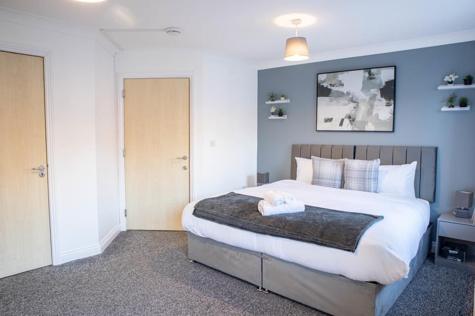 Bed, Bedroom