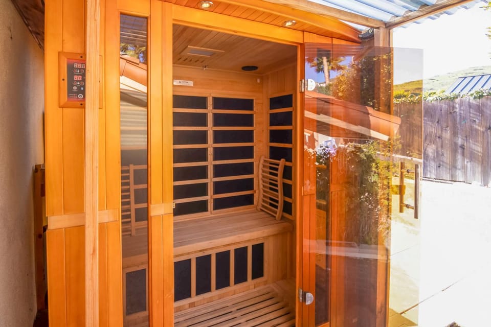 Unobstructed View! Stunning Home on Malibu Hilltop House in Malibu